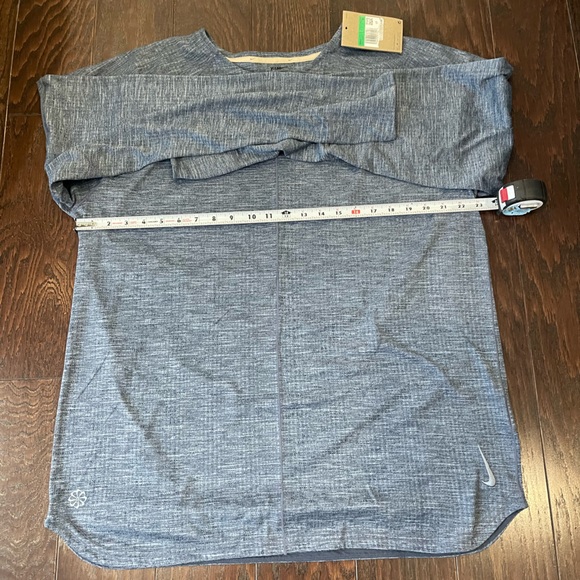 Nike Yoga Textured Sport Top Thunder Blue Soft Knit Long Sleeve Men Size X-Large - Picture 3 of 10